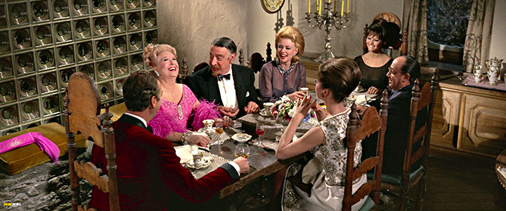A still #69 from The Pink Panther (1963)