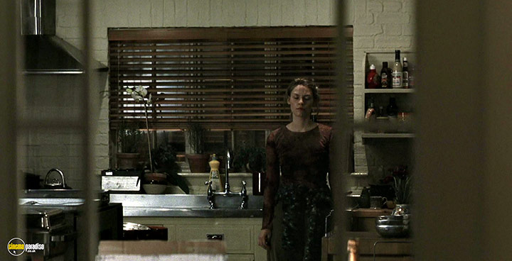 A still #15 from The Hours (2002)
