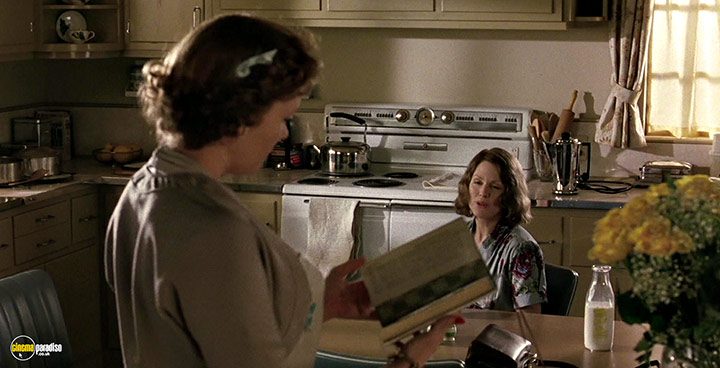 A still #50 from The Hours (2002)