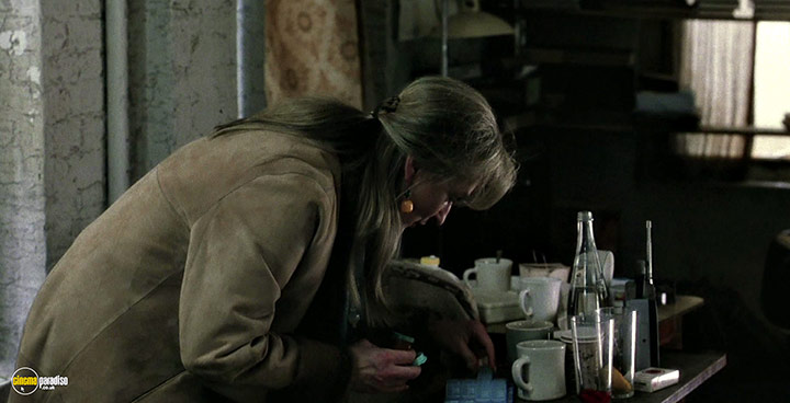 A still #55 from The Hours (2002)