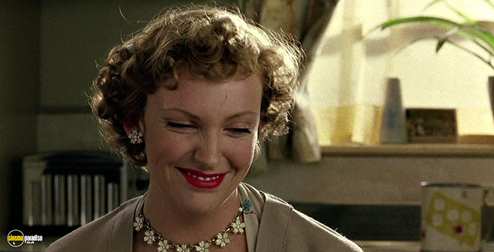 A still #80 from The Hours (2002)