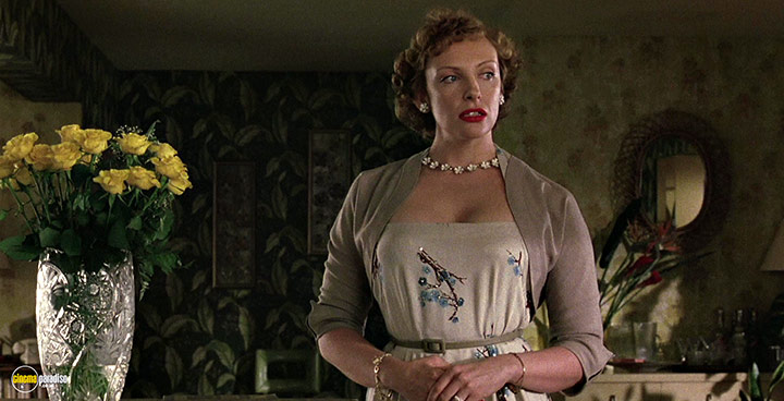 A still #100 from The Hours (2002)