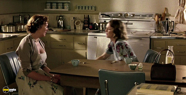 A still #105 from The Hours (2002)