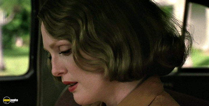 A still #115 from The Hours (2002)