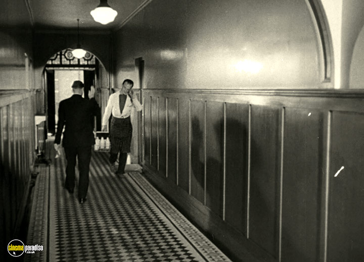 A still #3 from Daniel Farson's Guide to Britain: Vol.2 (1964)