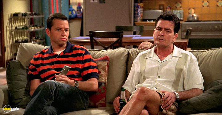 A still #6 from Two and a Half Men: Series 3 (2005)