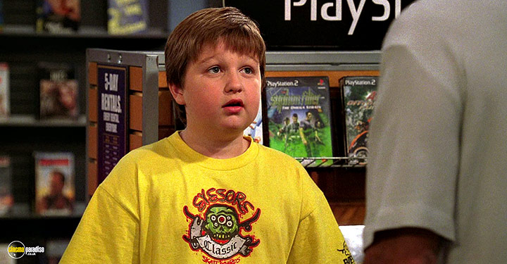 A still #8 from Two and a Half Men: Series 3 (2005)