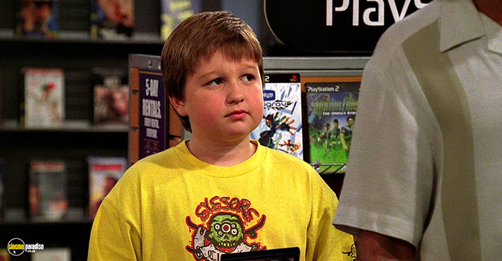 A still #14 from Two and a Half Men: Series 3 (2005)