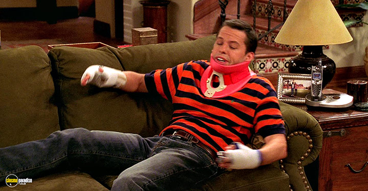 A still #34 from Two and a Half Men: Series 3 (2005)