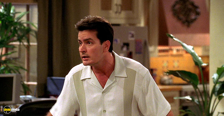 A still #35 from Two and a Half Men: Series 3 (2005)