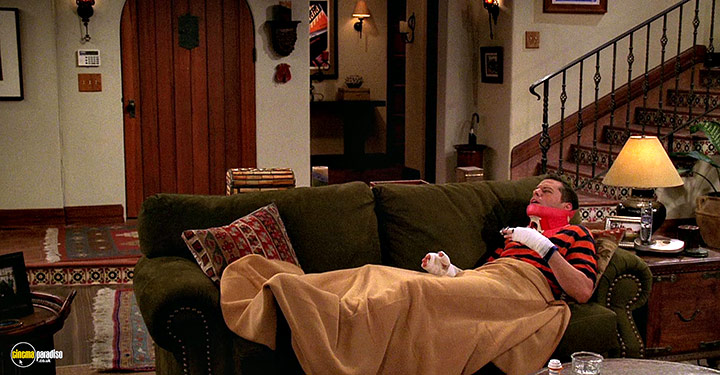 A still #36 from Two and a Half Men: Series 3 (2005)