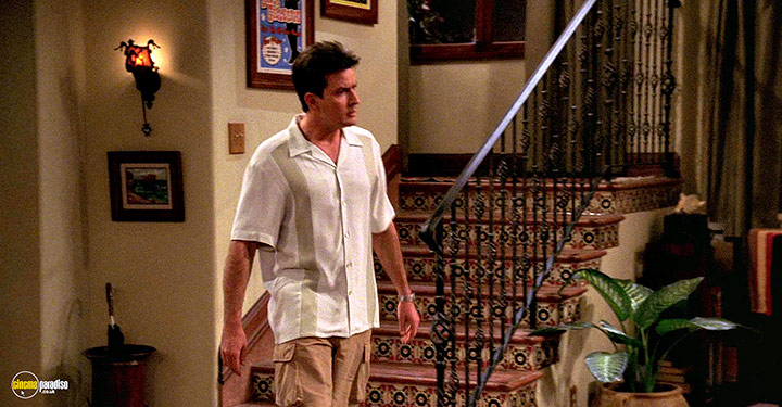 A still #43 from Two and a Half Men: Series 3 (2005)