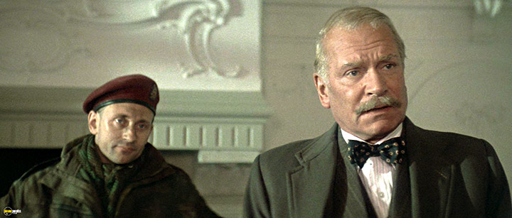 A still #19 from A Bridge Too Far (1977)