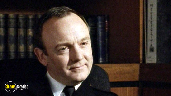 A still #2 from A Touch of Frost: Series 2 (1994)