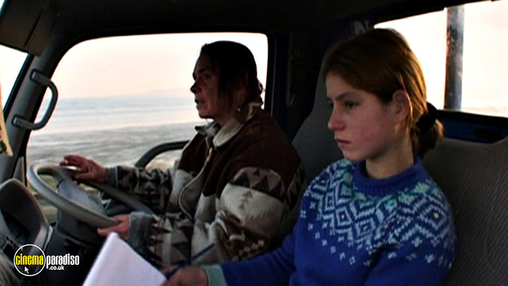 A still #15 from Pavee Lackeen: The Traveller Girl (2005)