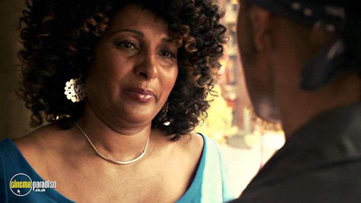 A still #22 from The L Word: Series 2 (2005)