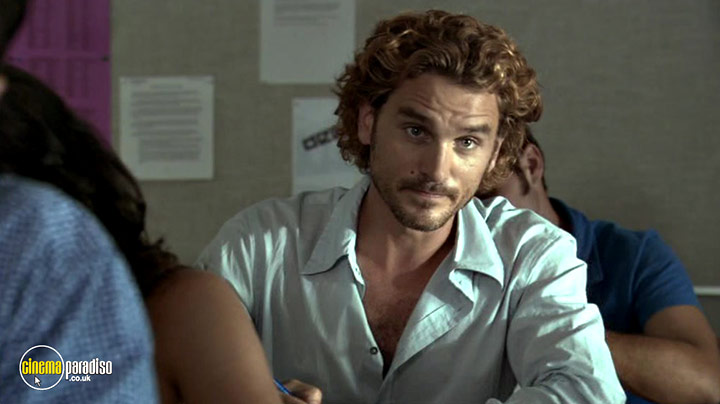 A still #17 from The L Word: Series 2 (2005)