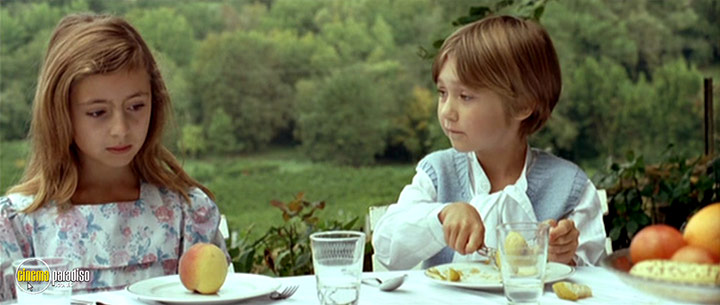 A still #21 from Blame It on Fidel (2006)