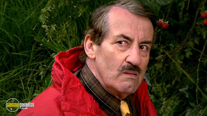 A still #5 from The Green Green Grass: Series 1 (2005)