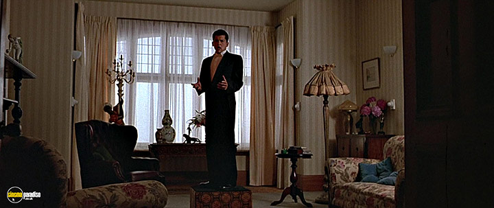 A still #4 from Heavenly Creatures (1994)