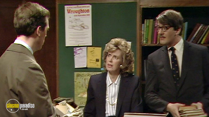 A still #2 from A Bit of Fry and Laurie: Series 1 (1989)