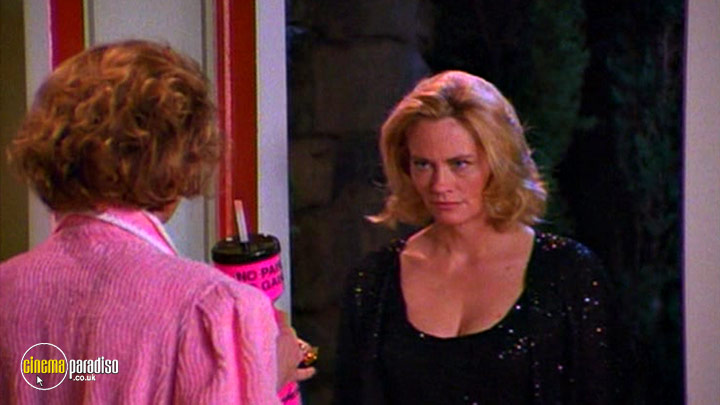 A still #5 from Cybill: Series 1 (1995)