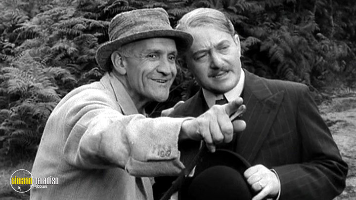 A still #4 from Inn for Trouble (1960)