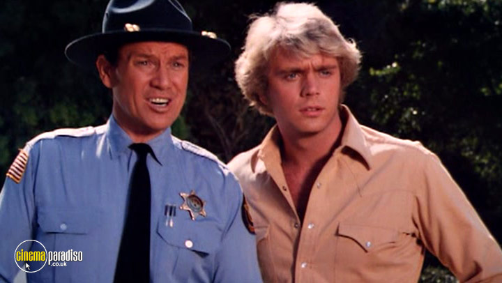 A still #5 from Dukes of Hazzard: Series 6 (1983)