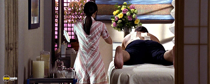 A still #7 from Hitch (2005)