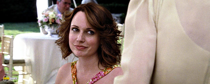 A still #2 from Hitch (2005) With Julie Ann Emery