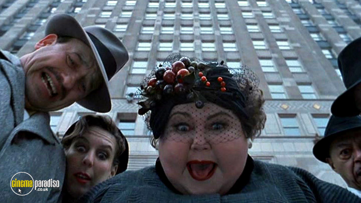 A still #4 from The Hudsucker Proxy (1994)