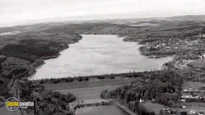 A still #5 from The Dambusters Raid (2001)