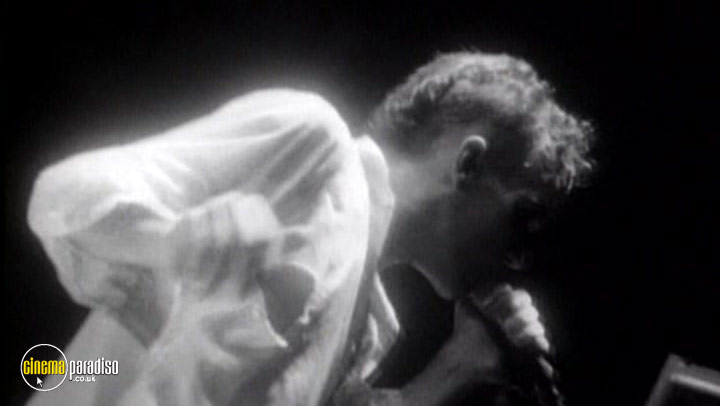 A still #11 from R.E.M.: Tour Film Live (1990)