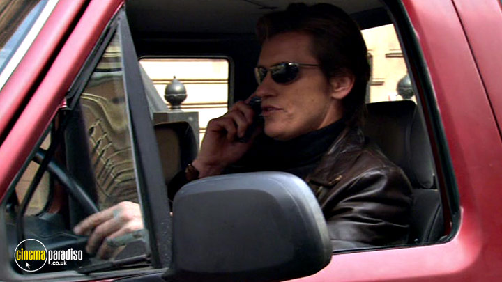 A still #4 from Rescue Me: Series 3 (2006)