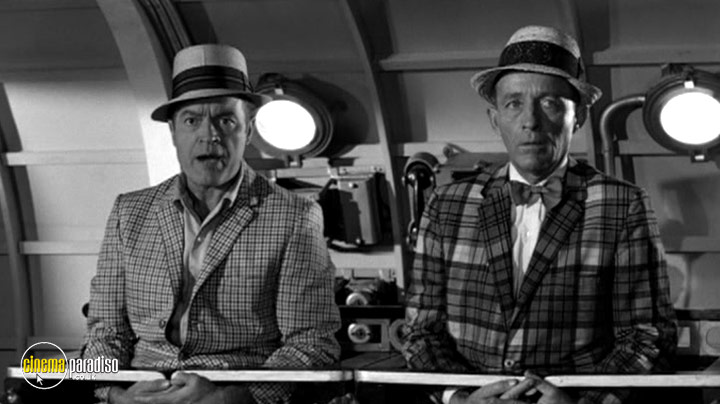 A still #15 from The Road to Hong Kong (1962)