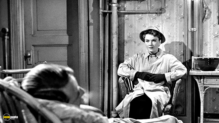 A still #17 from All About Eve (1950) With Anne Baxter
