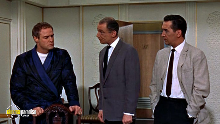 A still #5 from A Countess from Hong Kong (1967)