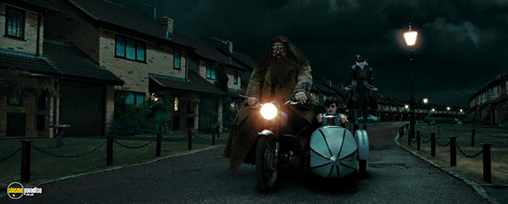 A still #19 from Harry Potter and the Deathly Hallows: Part 1 (2010) With Daniel Radcliffe And Robbie Coltrane