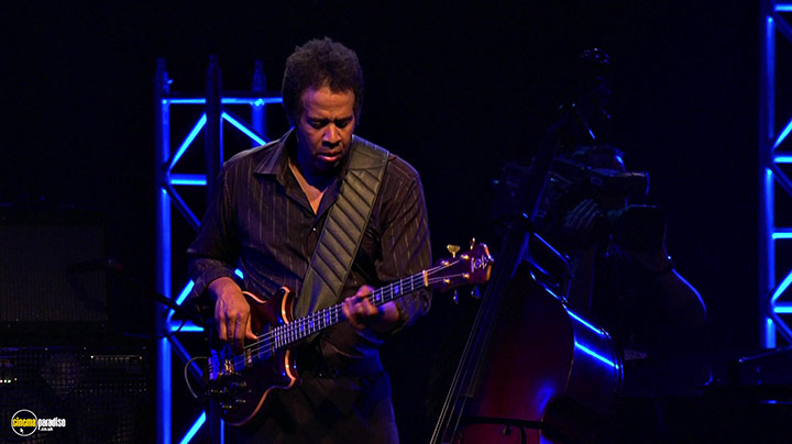A still #12 from Return to Forever: Live at Montreux 2008 (2008)
