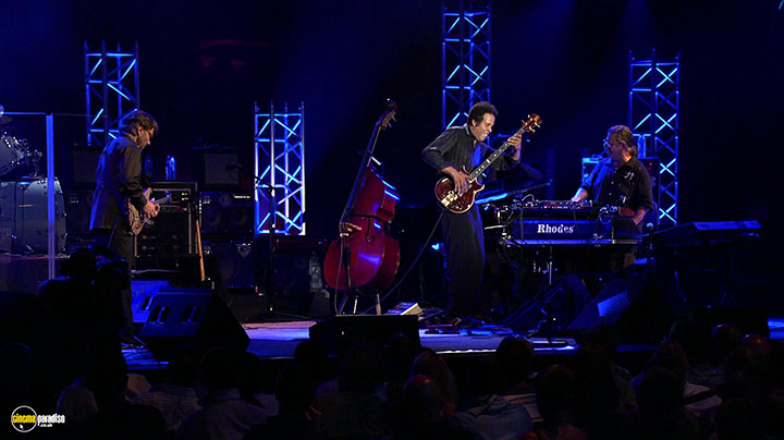 A still #11 from Return to Forever: Live at Montreux 2008 (2008)