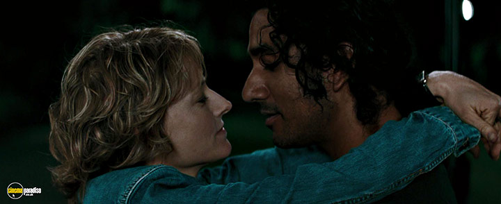 A still #22 from The Brave One (2007) With Jodie Foster And Naveen Andrews