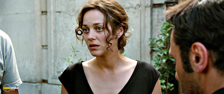A still #22 from Little White Lies (2010) With Marion Cotillard