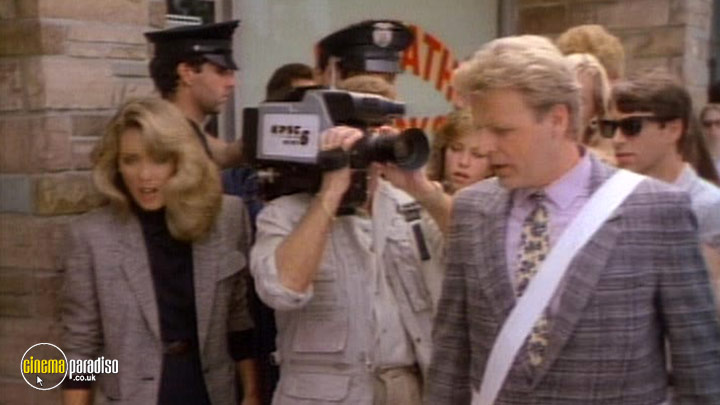 A still #5 from Sledge Hammer!: Series 1 (1986)