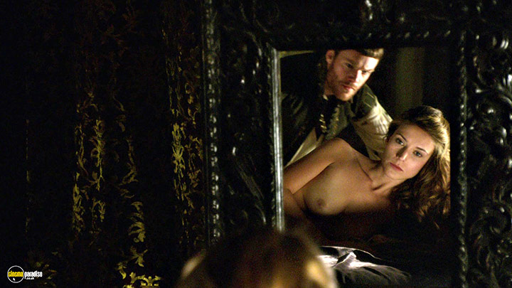 A still #11 from The Tudors: Series 3 (2009)