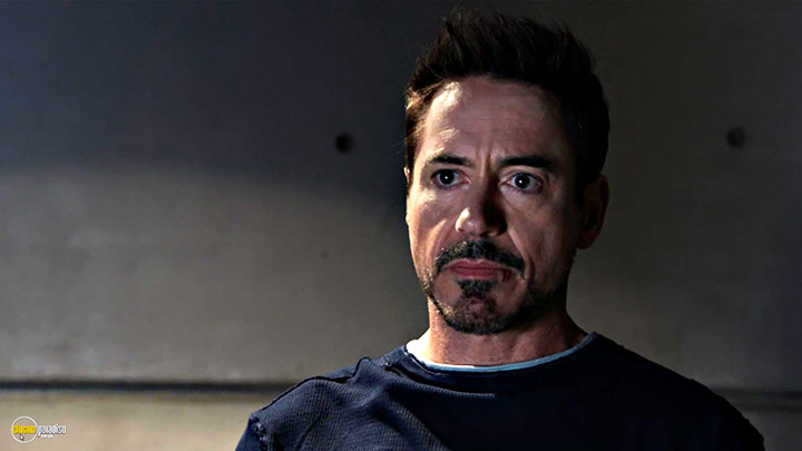 A still #7 from Iron Man 3 (2013) With Robert Downey Jr.