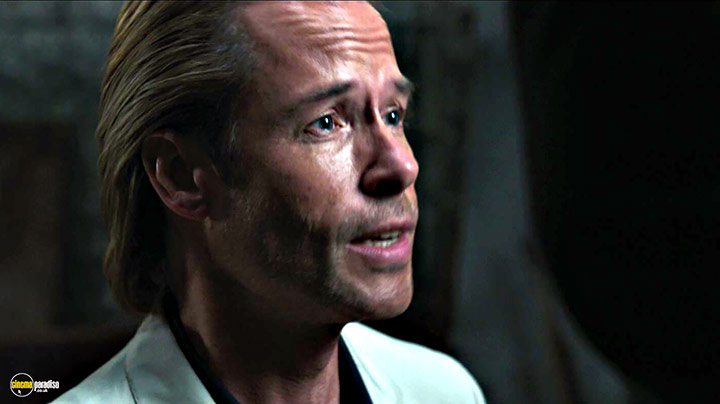 A still #17 from Iron Man 3 (2013) With Guy Pearce