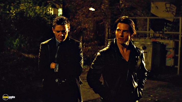 A still #16 from Mission Impossible: Ghost Protocol (2011) With Tom Cruise And Jeremy Renner