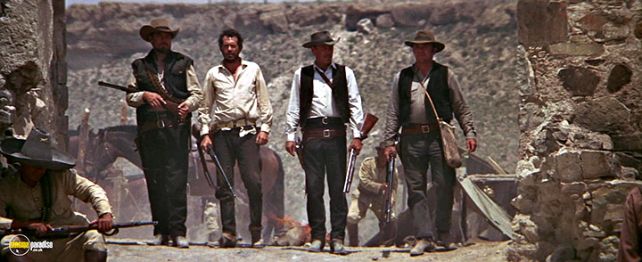 A still #13 from The Wild Bunch (1969)