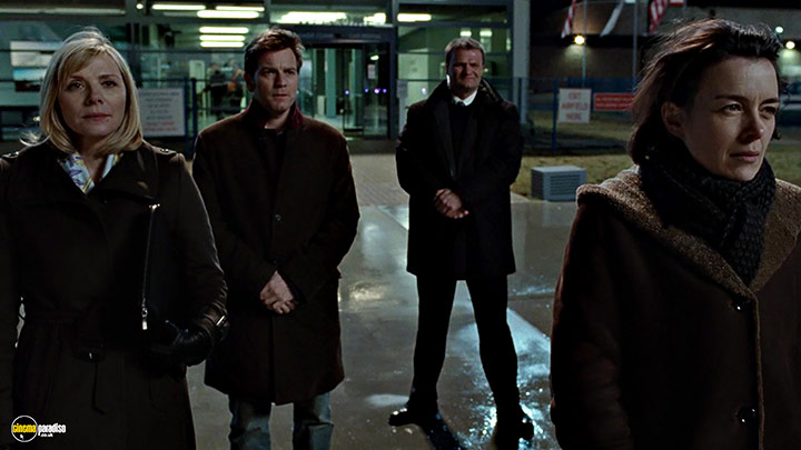 A still #16 from The Ghost (2010) With Ewan McGregor, Kim Cattrall And Olivia Williams