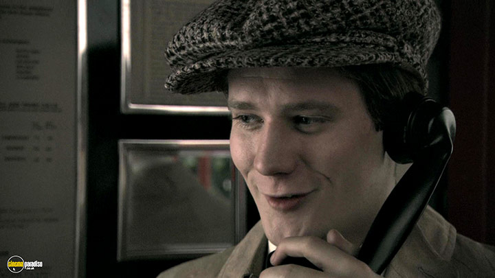 A still #19 from Twenty Thousand Streets Under the Sky (2005)